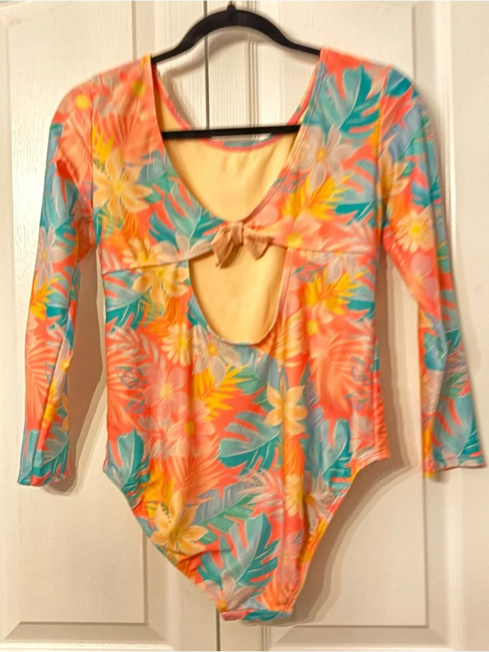 Cat & Jack Girls' Pink Coral Floral Long-Sleeve One-Piece Swimsuit, size 14